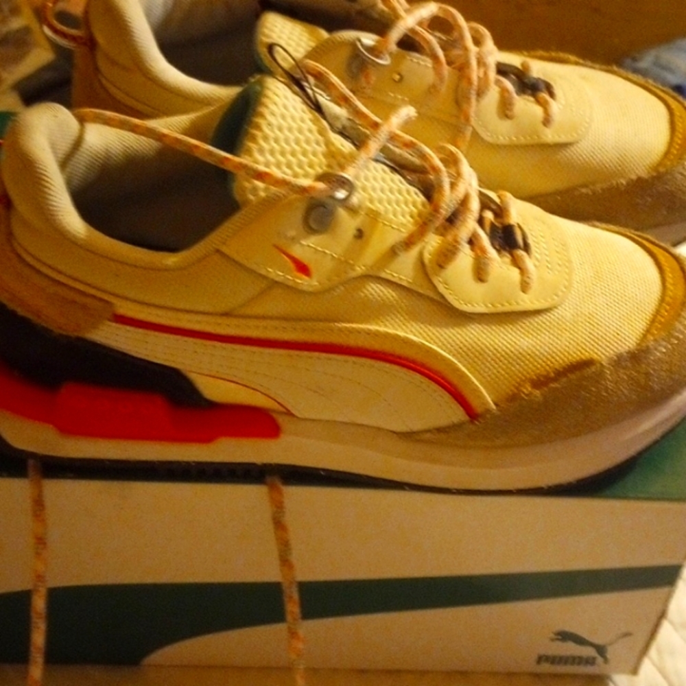 Unisex pumas